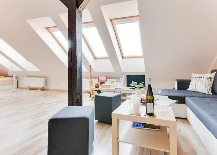 Jane's Attic * Praag